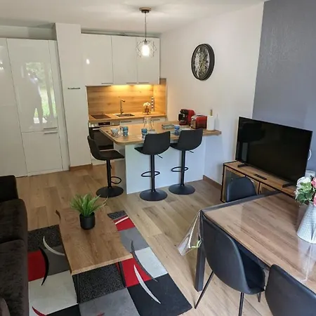 Chaleureux T3 Rdc 4-6 Personnes, Piscines, Sauna, Salle De Detente Sports Apartment *
